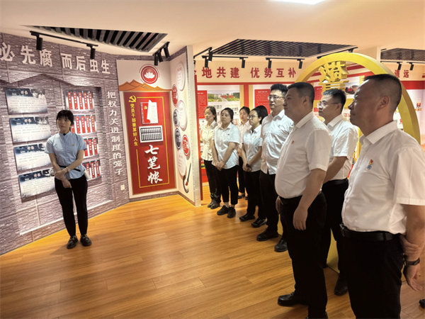 活动现场照片2.jpg